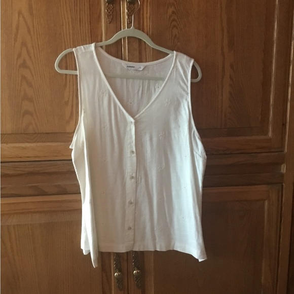 Sonoma Tops - Eyelet sleeveless linen top